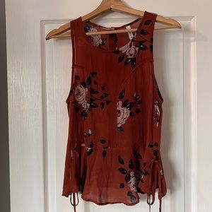 Gentle Fawn floral rust tank top